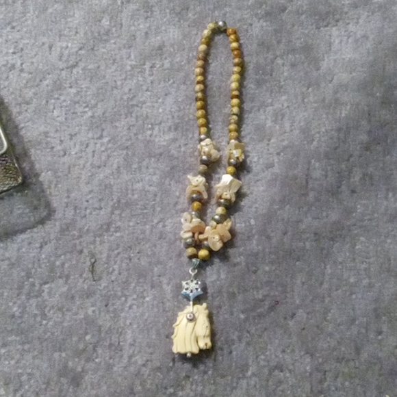 Genuine Picture Jasper Beaded W/ Mother of Pearl Bone Horse Necklace - Picture 1 of 7